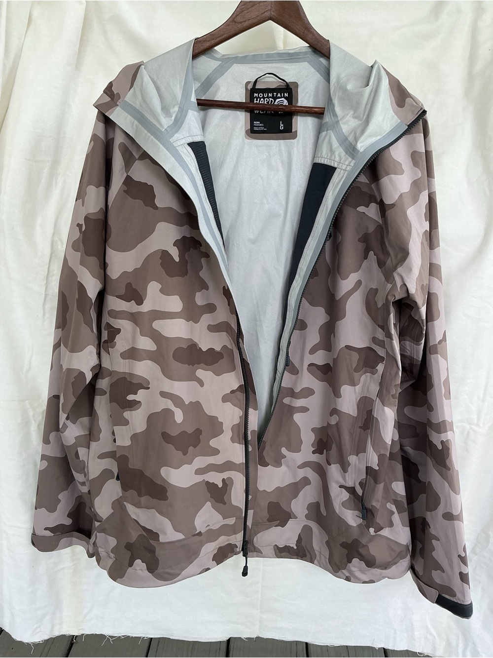 Mountain Hardwear Brown Camo Rain Jacket - Badlands Camo